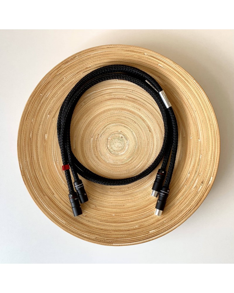 Conception haut de gamme du câble Ikigai Kangai pour une expérience audio haute fidélité