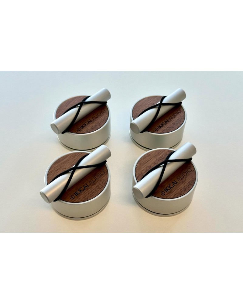 Support de câble audiophile Ikigai Sugure pour une isolation optimale.