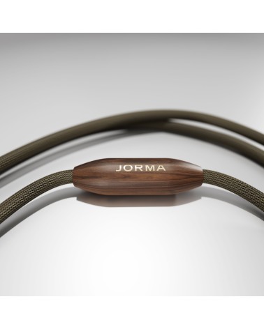 Jorma Paragon — coque en noyer marquée Jorma